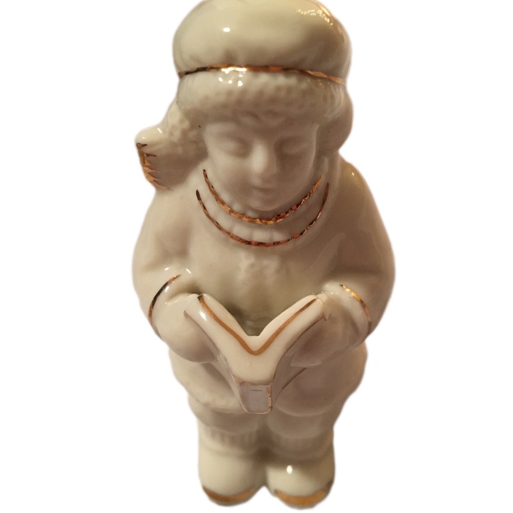 Elegant Cream and Gold Ceramic Figurine